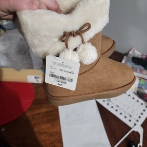 NWT LITTLE GIRLS BOOTS 11
